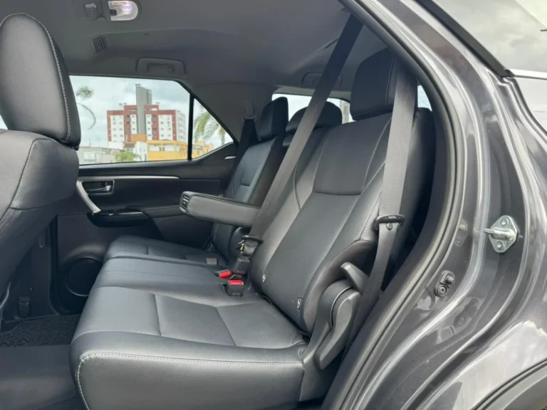 WhatsApp-Image-2025-11-28-at-16.31.13-1-1200x900