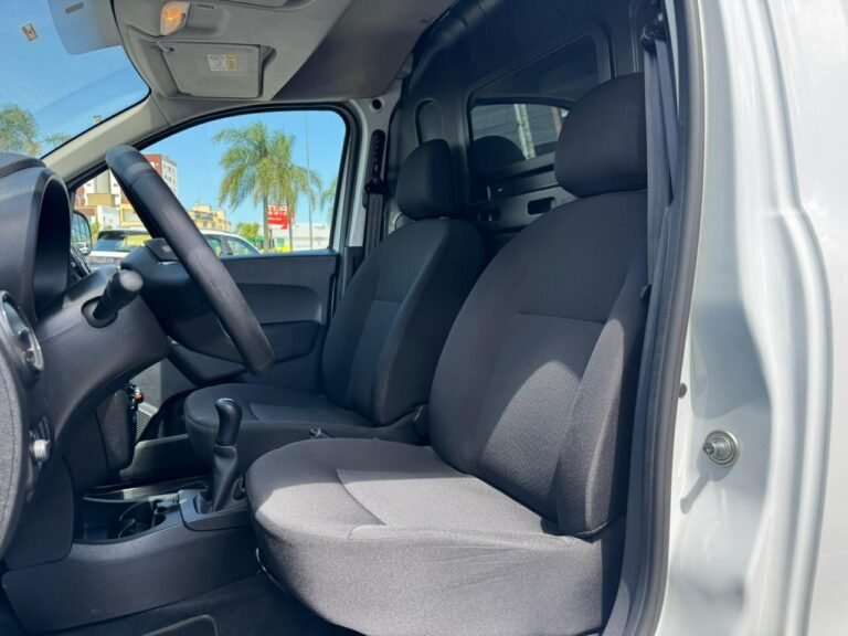 WhatsApp Image 2025-12-17 at 15.35.56 (2)